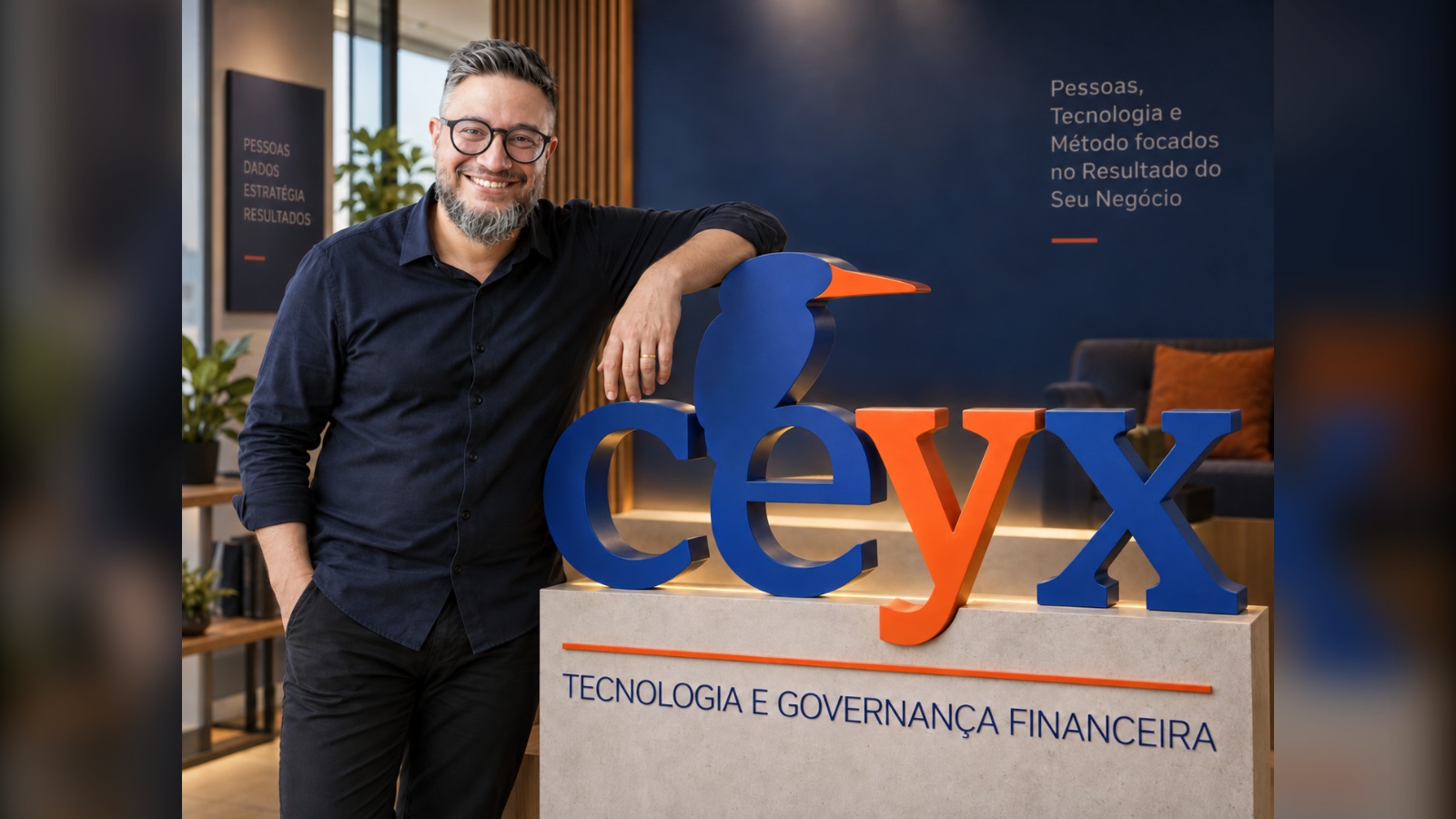 Imagem editorial ilustrando o tema: A evolução SGE consultoria financeira para Ceyx: tecnologia e governança